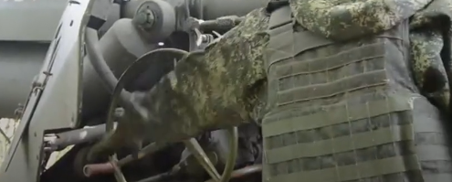 Pháo tự hành 2S5 Giatsint Nga dội mưa hỏa lực tấn công các cứ điểm của Ukraine